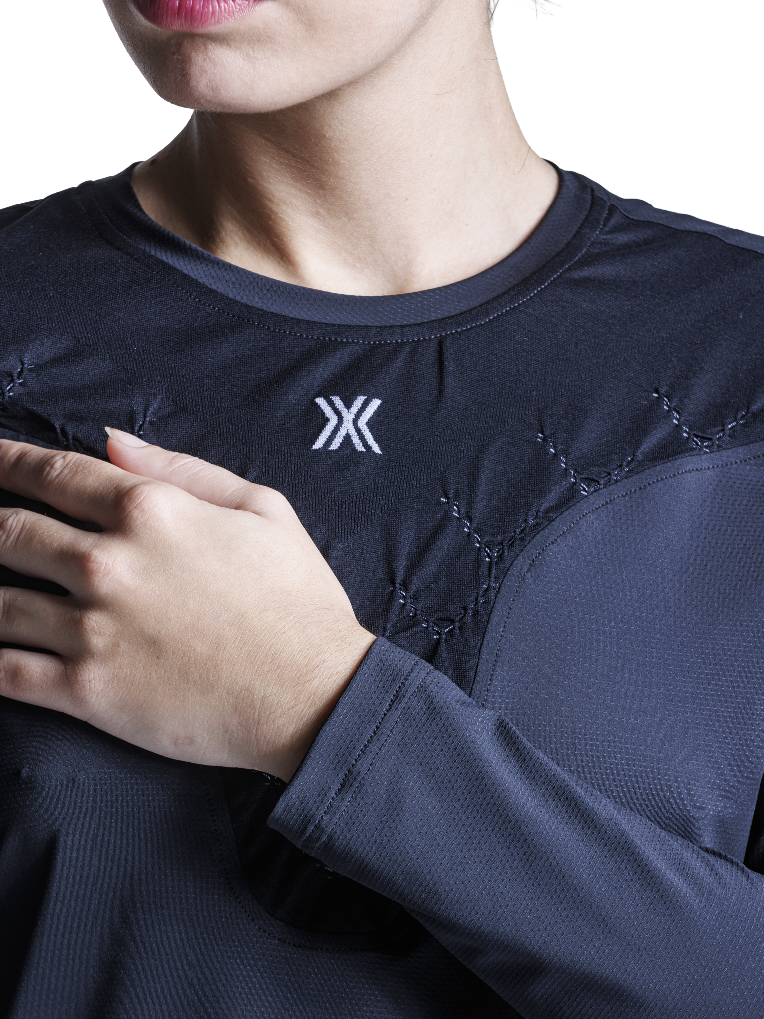 X-BIONIC COREFUSION RUN SHIRT LS WMN - X Black - Longsleeves - 5 of 7