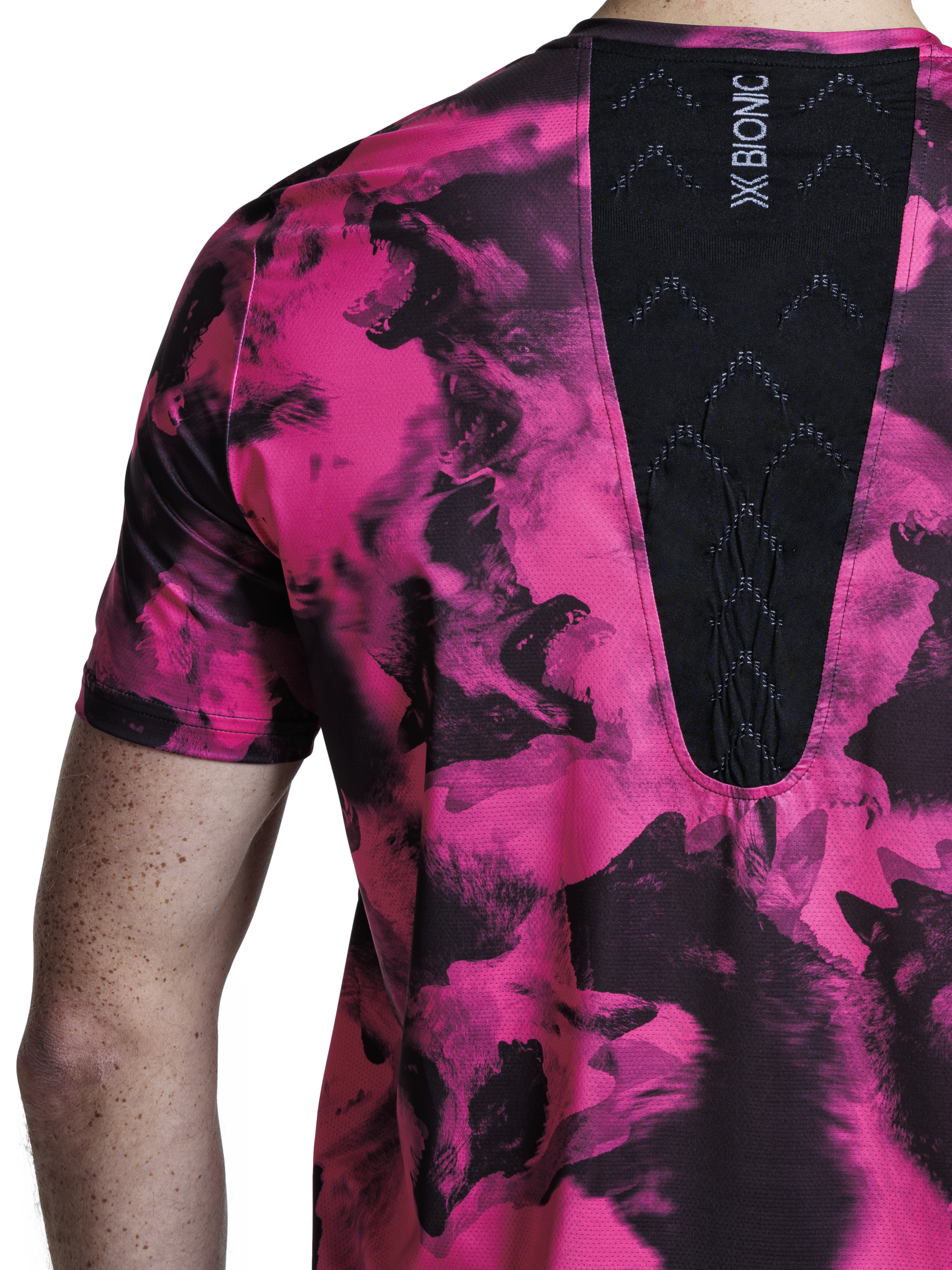 X-BIONIC COREFUSION RUN SHIRT SS MEN - Wolfpack Black Neo Pink - T-Shirts - 37 of 48