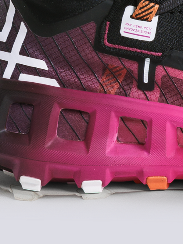 VERTICAL CUSHIONING, LATERAL STABILITY
