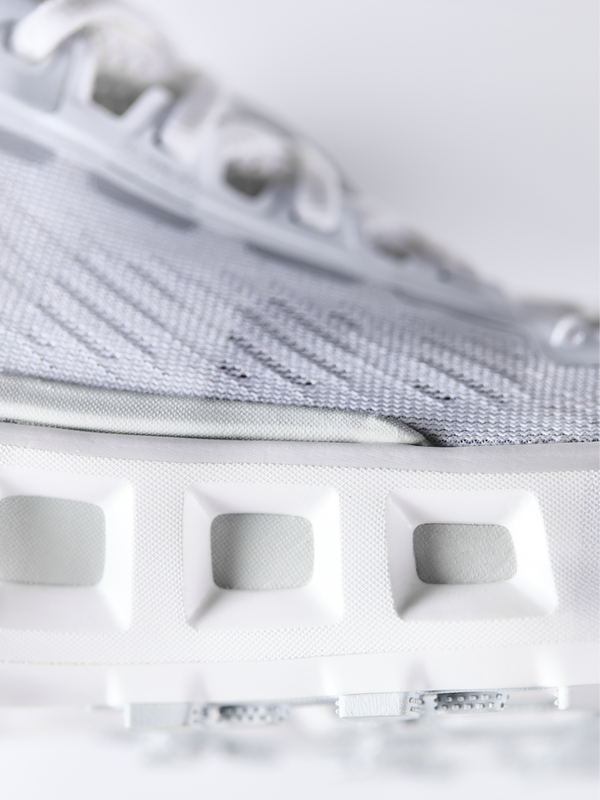 VERTICAL CUSHIONING, LATERAL STABILITY