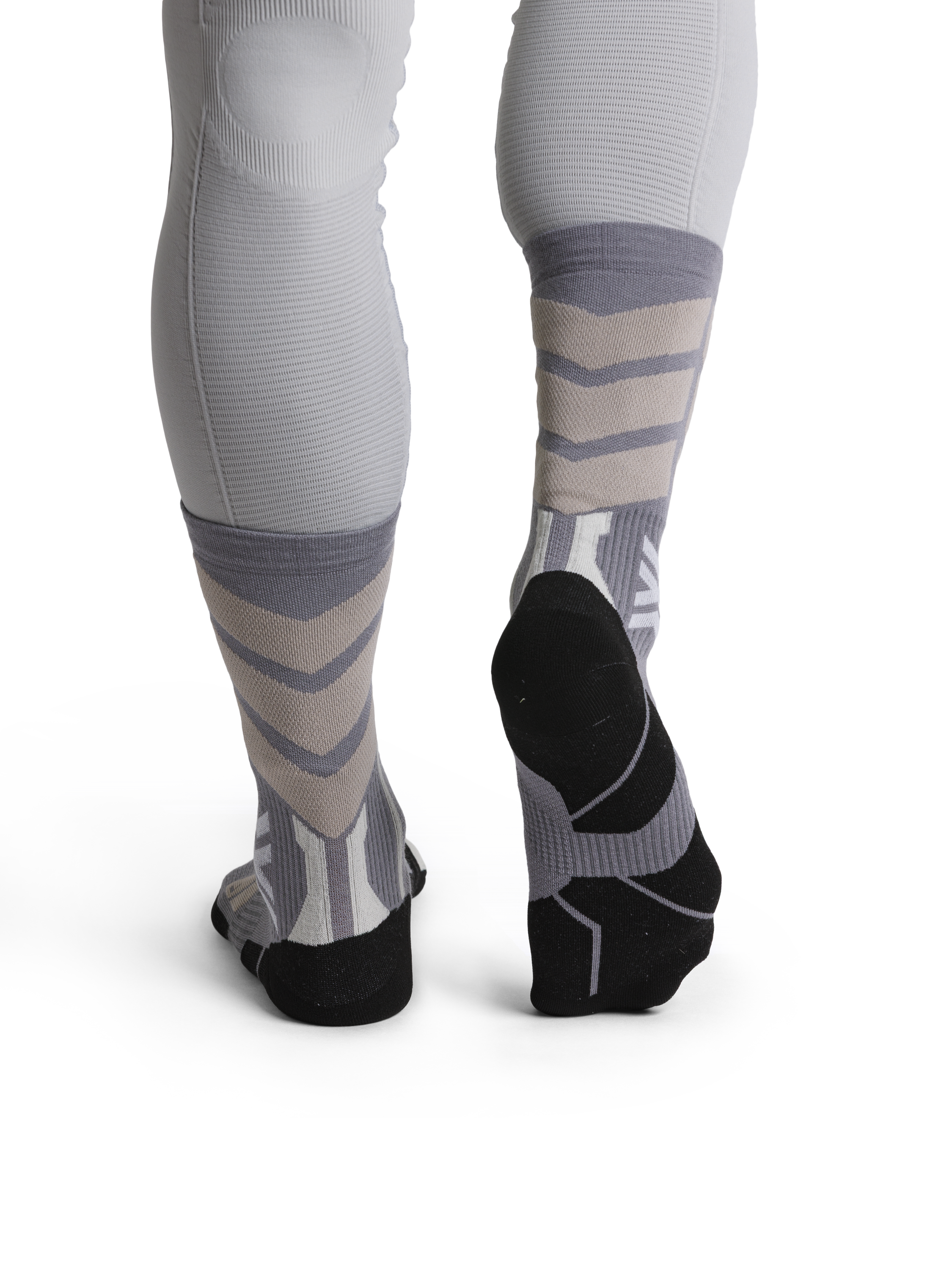 X-SOCKS X-COUNTRY PERFORM MERINO CREW - Seal Grey Light Sand - Crew - 8 of 8