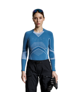 06d6d8b9-e290-45e6-b1bd-58384b602863___06d6d8b9-e290-45e6-b1bd-58384b602863,EA-WTH2W24W-A015,250129-EA-WTH2W24W-A015-MODEL_SHOT-0299_2C,dam,#color_mineral-blue-arctic-white