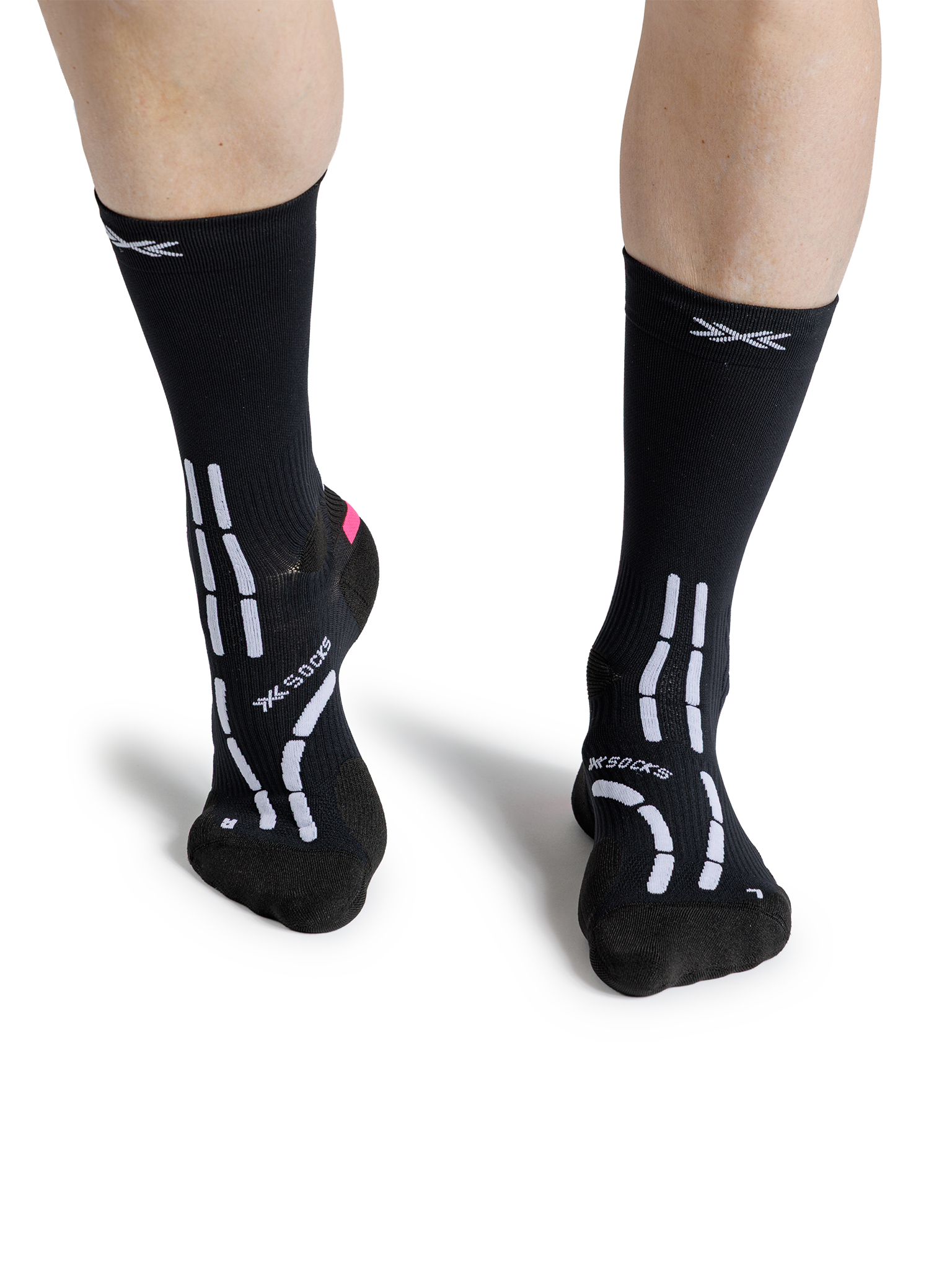 #color_x-black-x-white