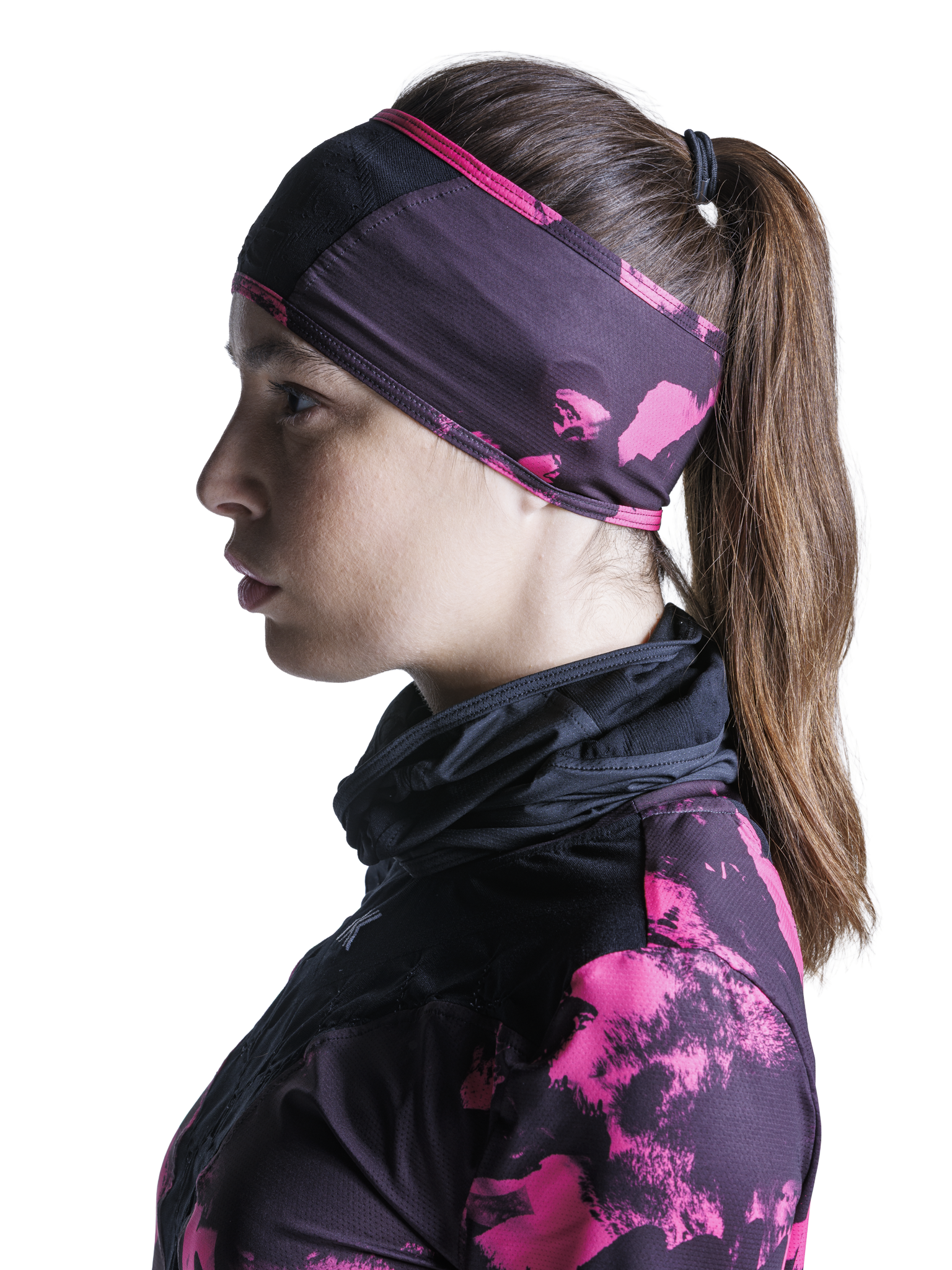 #color_wolfpack-black-neo-pink-winter