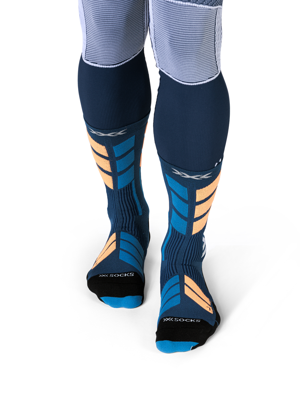 X-COUNTRY PERFORM CREW