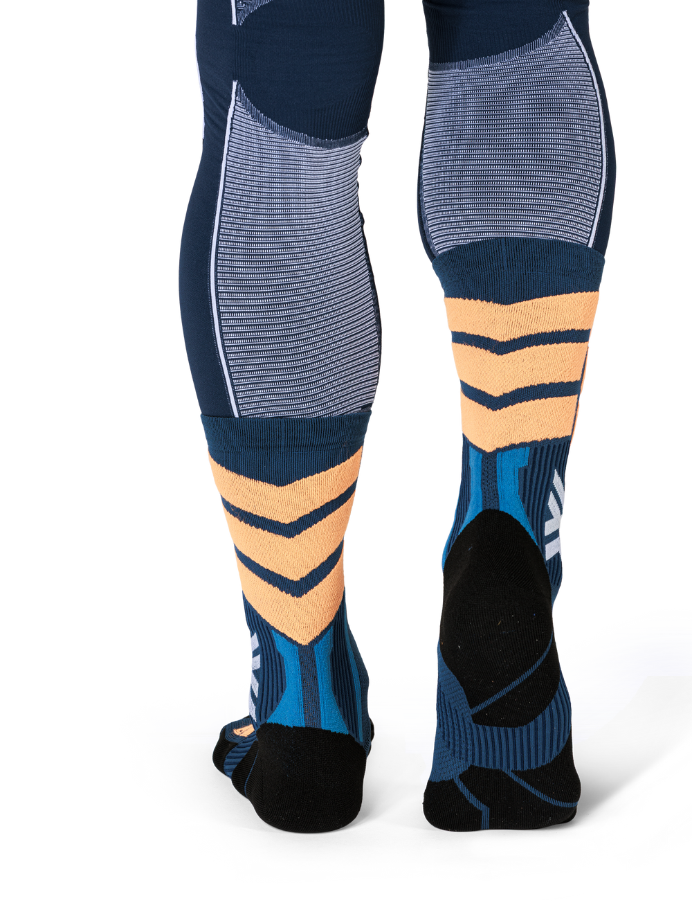 X-COUNTRY PERFORM CREW