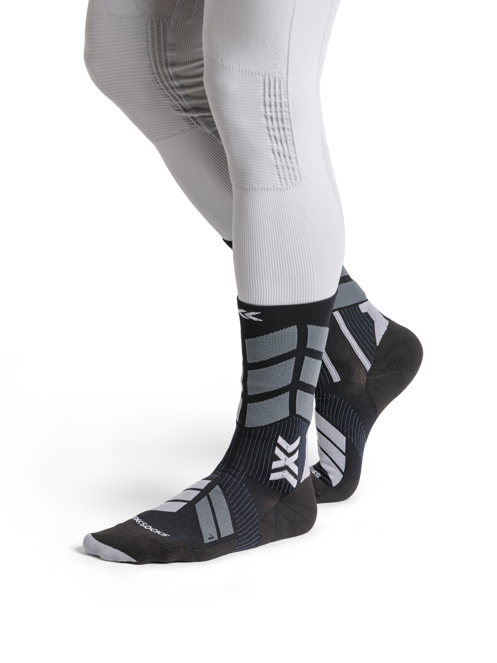 X-COUNTRY PERFORM CREW