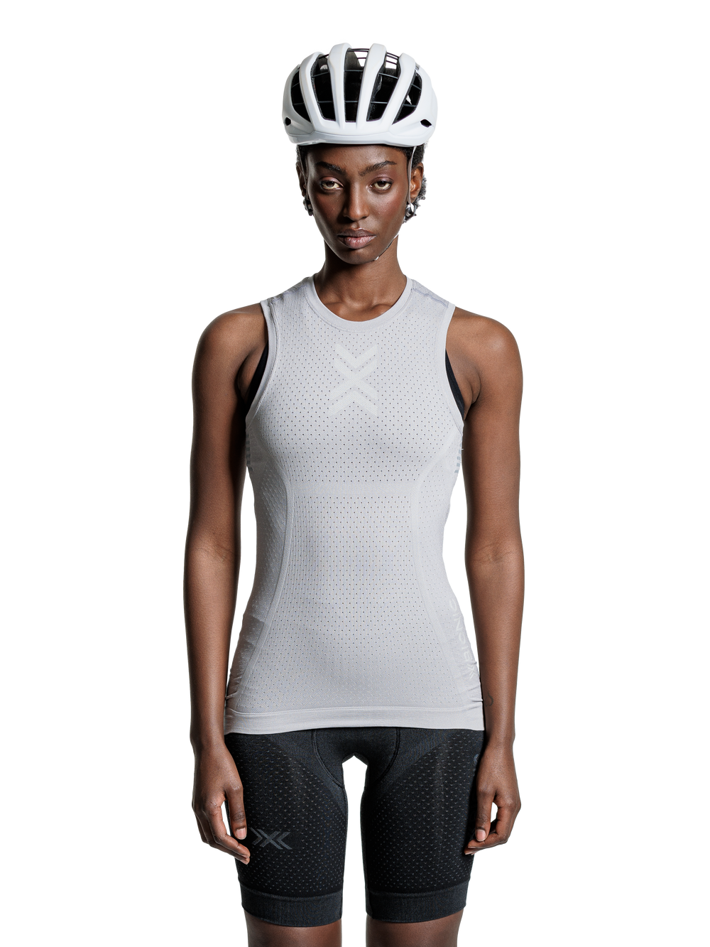 330a5fc6-1124-4e73-9e85-1f91cfc1e1c6___330a5fc6-1124-4e73-9e85-1f91cfc1e1c6,CX-BTBLS25U-G604,250121-CX-BTBLS25U-G604-MODEL_SHOT-0017_2C,dam,#color_seal-grey-silver-grey