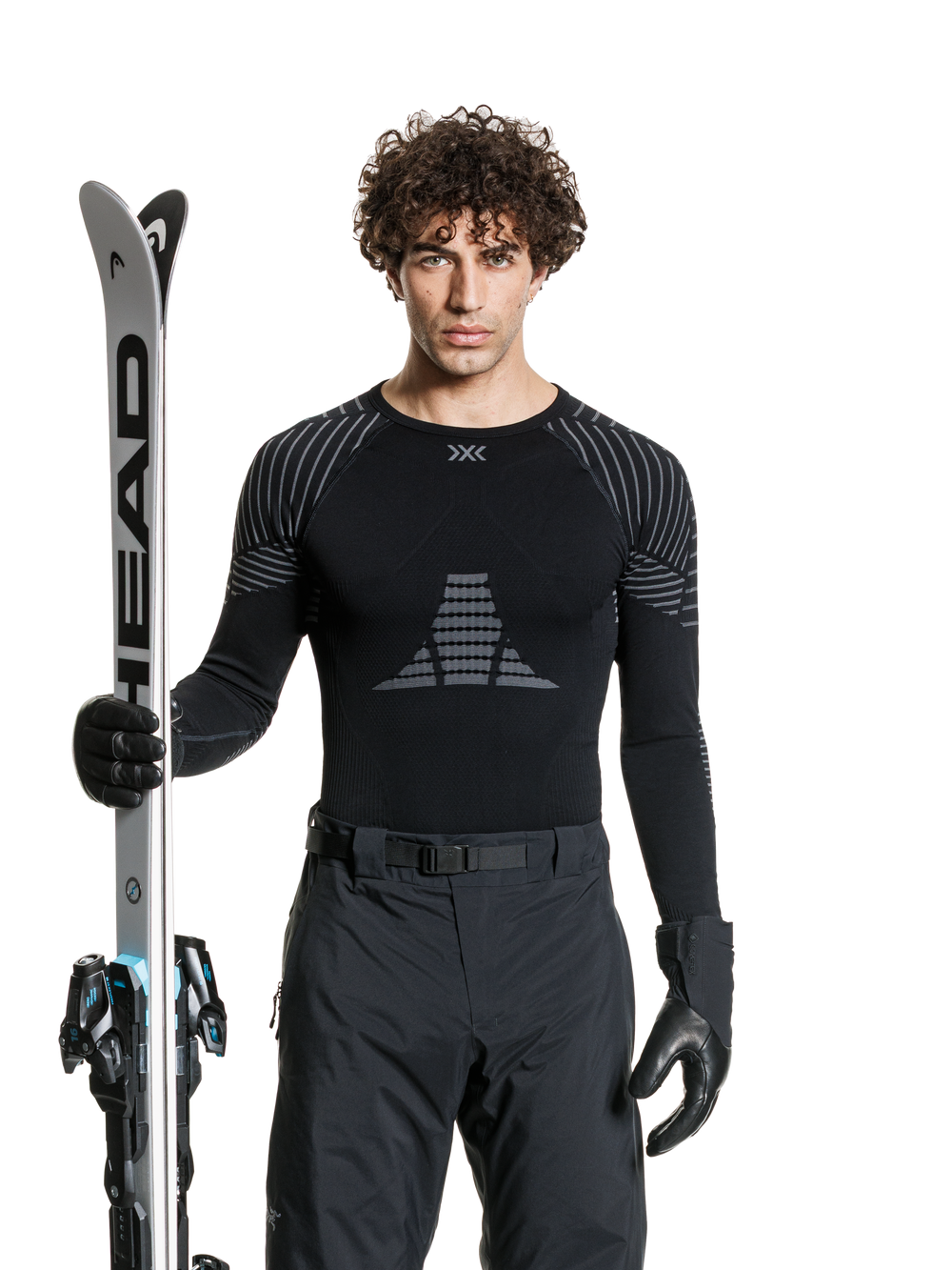 3b957392-920b-4843-bf6b-7e1af72725e7___3b957392-920b-4843-bf6b-7e1af72725e7,IN-WT06W19M-B036,250212-IN-WT06W19M-B036-MODEL_SHOT-0299_2C,dam,#color_black-charcoal