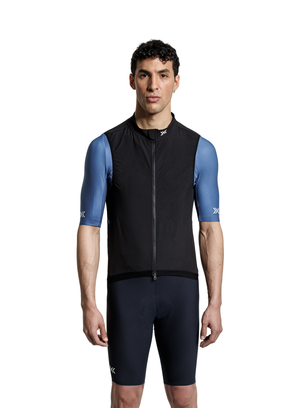 4bdb3b56-5a0d-4c44-aa30-522efefc0a0a___4bdb3b56-5a0d-4c44-aa30-522efefc0a0a,SW-BJ00S25U-B120,250123-SW-BJ00S25U-B120-MODEL_SHOT-0031-Edit_2C,dam,#color_x-black