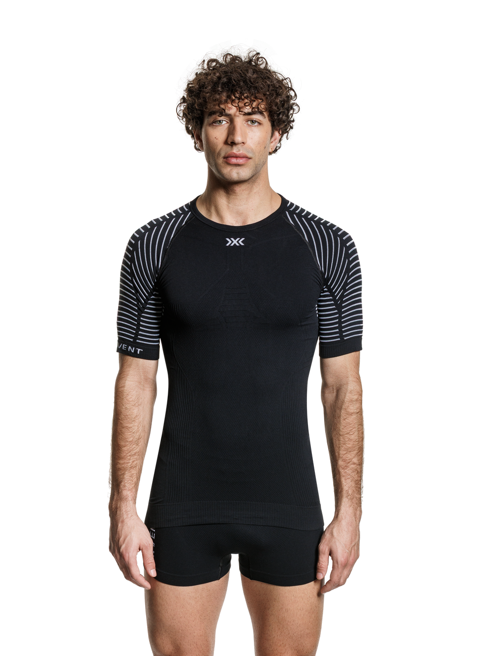 655e7ae0-197a-4668-ada0-06ec3f934ed3___655e7ae0-197a-4668-ada0-06ec3f934ed3,IN-YT00S19M-B002,250213-IN-YT00S19M-B002-MODEL_SHOT-0027_2C,dam,#color_opal-black-arctic-white