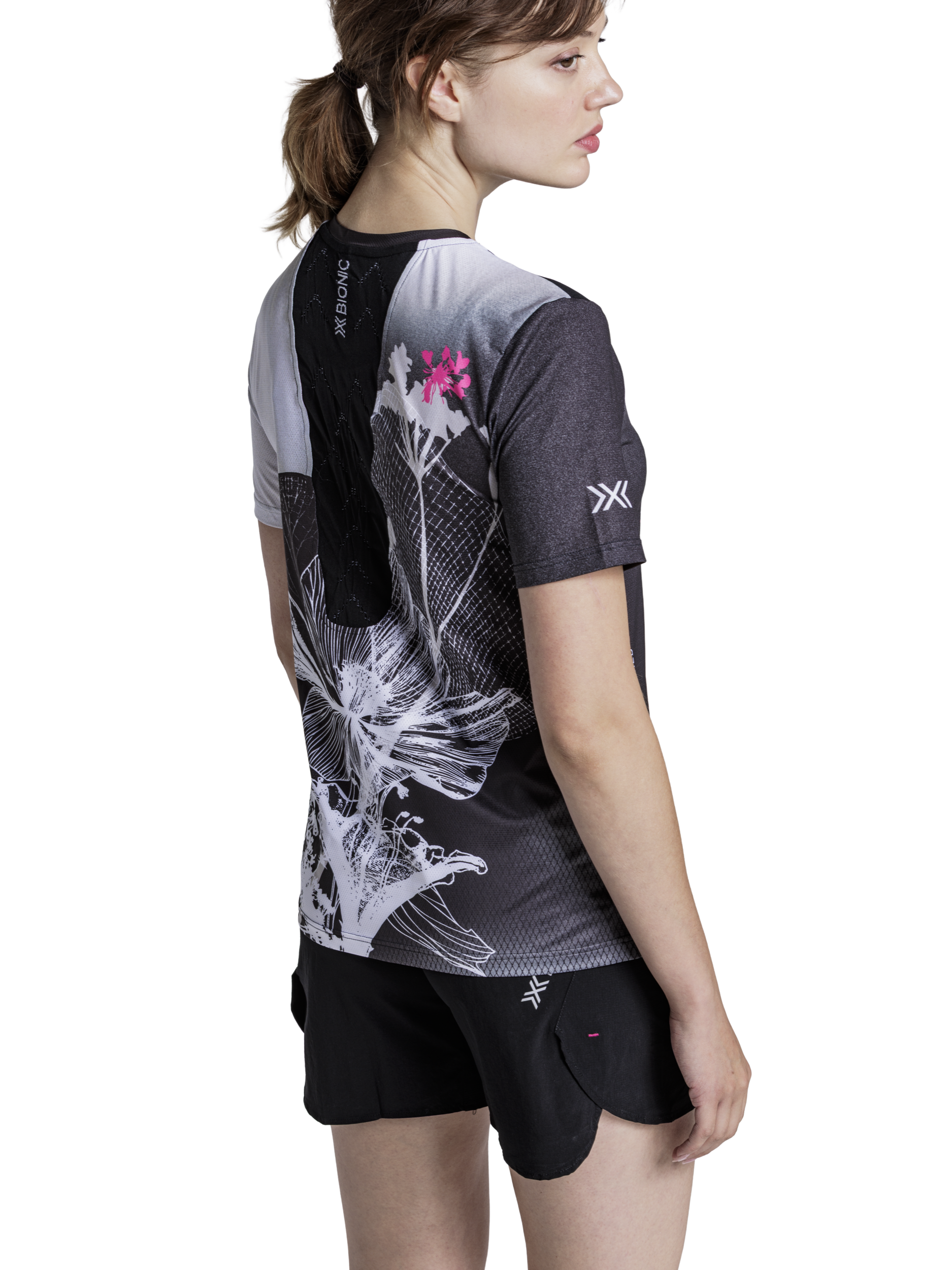 X-BIONIC COREFUSION RUN SHIRT SS WMN - Yinyang X Black X White - T-Shirts - 38 of 50