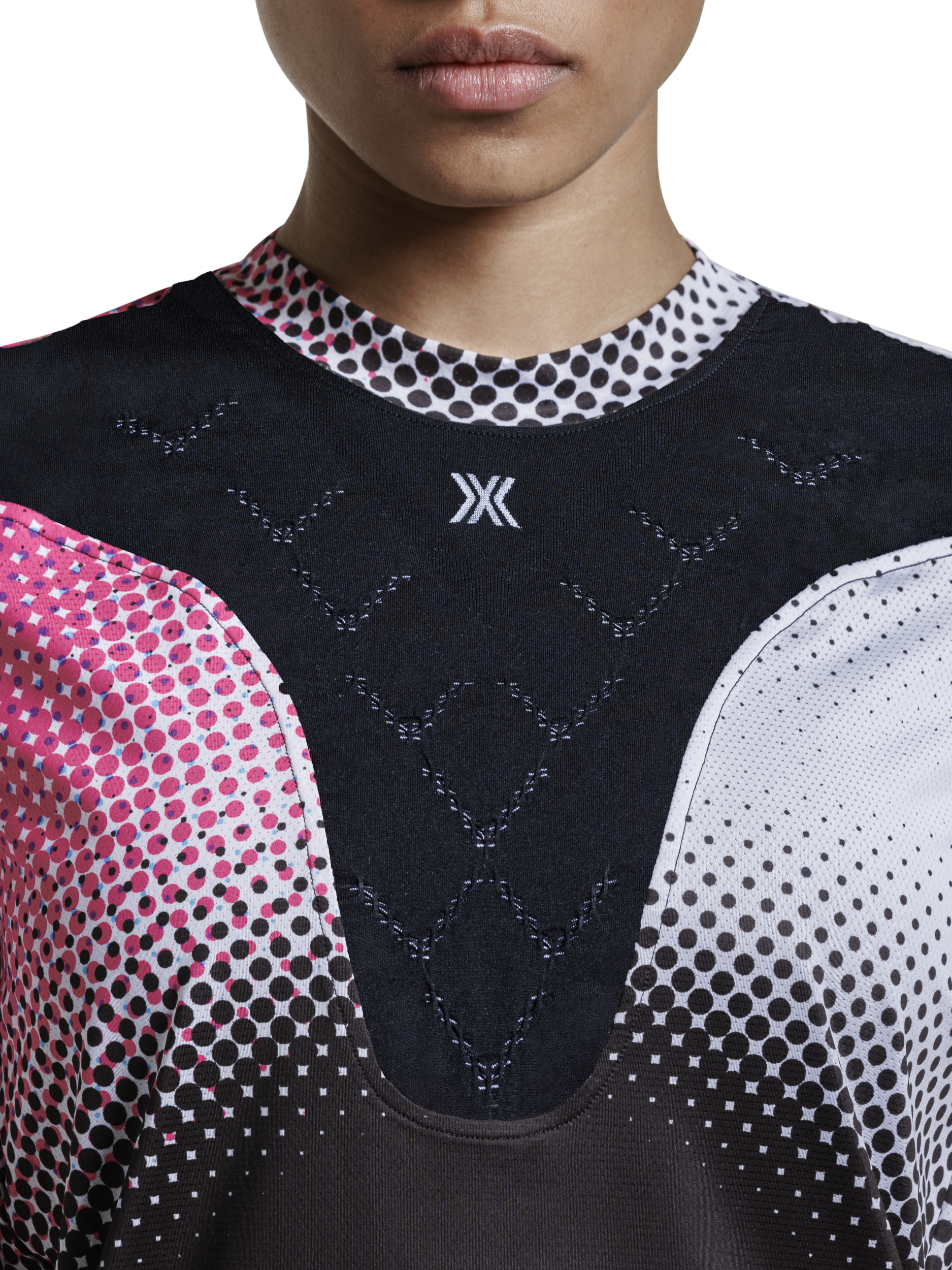 X-BIONIC COREFUSION RUN SHIRT SS WMN - Dot Fade Neo Pink White - T-Shirts - 45 of 50