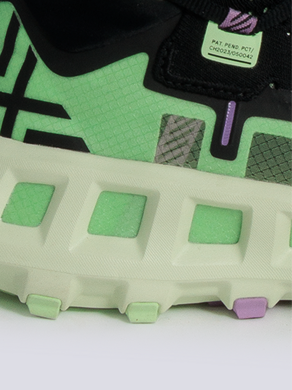 VERTICAL CUSHIONING, LATERAL STABILITY