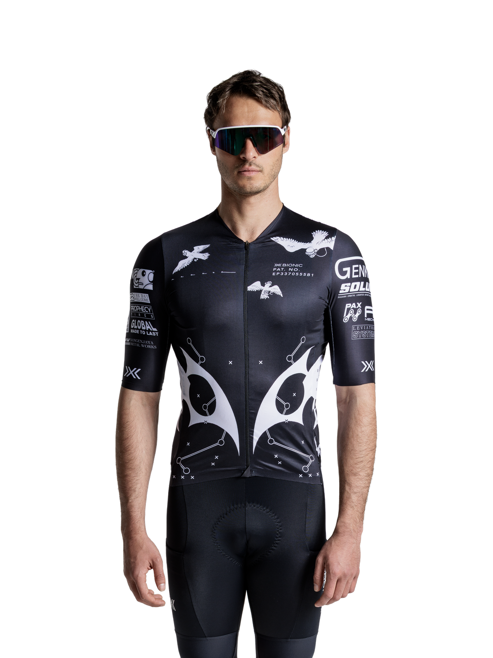 c1f45fc1-9487-4e6d-bf86-5cba94488e71___c1f45fc1-9487-4e6d-bf86-5cba94488e71,CF-BTC8S25U-B987,250415-CF-BTC8S25U-B987-MODEL_SHOT-0005-2C,dam,#color_johnny-terror