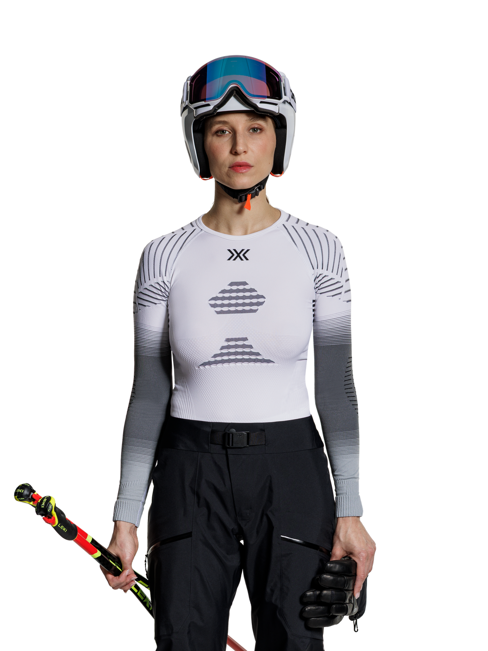 dd16d136-6aaf-4067-8f7f-45c2515404f9___dd16d136-6aaf-4067-8f7f-45c2515404f9,IN-YTBYW24W-W319,250130-IN-YTBYW24W-W319-MODEL_SHOT-0019_2C,dam,#color_x-white-grey-light-grey